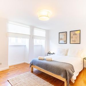 Appartement à 2 Chambres à Coucher