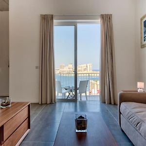 Appartement à 2 Chambres à Coucher