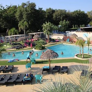 Camping Paradis Le Pearl
