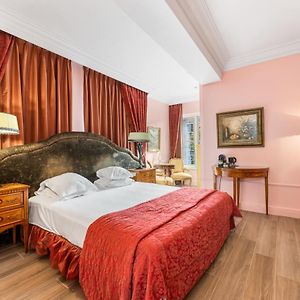 Bord'eau Canal Suites