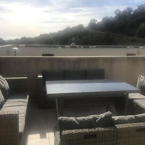 T2 Chaleureux Avec Grande Terrasse Vue Mer