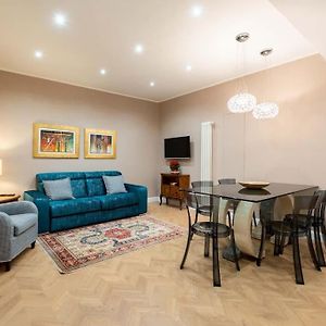 Appartement à 3 Chambres à Coucher