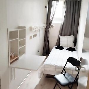 Bjergvaenget 16, 2400 Kobenhavn