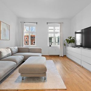 Appartement à 2 Chambres à Coucher
