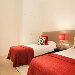 Appartement à 3 Chambres à Coucher