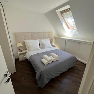 Appartement à 2 Chambres à Coucher