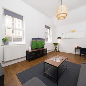 Appartement à 2 Chambres à Coucher