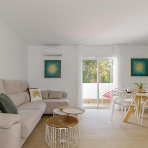 Spacious & Quiet Apartment By Hellomalaga - Azahar