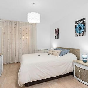 Appartement à 3 Chambres à Coucher