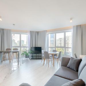 Appartement à 2 Chambres à Coucher