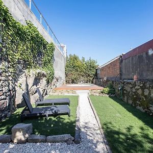 Almada Hideaway W/ Ac & Private Pool By Lovelystay