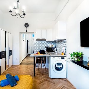 Gogol Studio Apartment