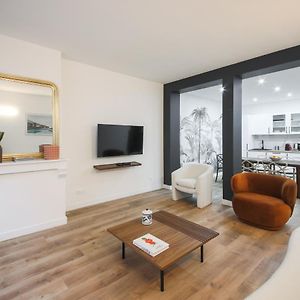 Appartement à 2 Chambres à Coucher