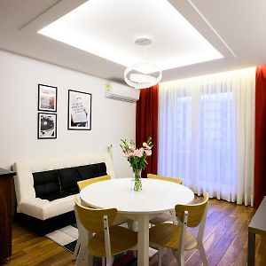 Appartement à 2 Chambres à Coucher