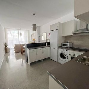 Appartement à 3 Chambres à Coucher