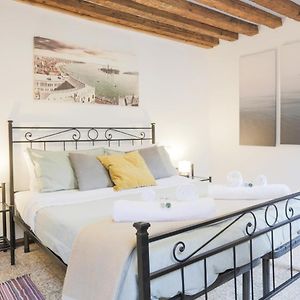 Santa Croce Guest House