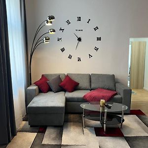 Appartement à 2 Chambres à Coucher