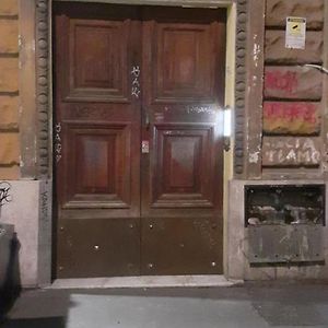 Casa Per Gente Giovane