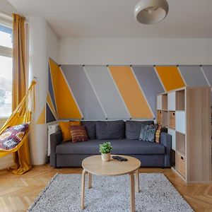 Appartement à 3 Chambres à Coucher