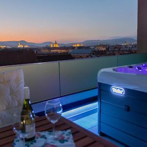 Centropolitan Penthouse #Jacuzzi #Freeparking