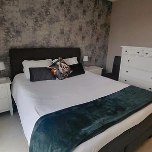 Gezellig Appartement In Brugge, Nabij Damme.