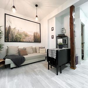 Appartement à 2 Chambres à Coucher
