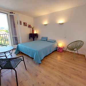 Appartement à 3 Chambres à Coucher