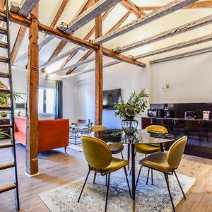 Studio de Luxe