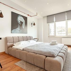 Appartement à 3 Chambres à Coucher