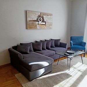 Appartement à 2 Chambres à Coucher