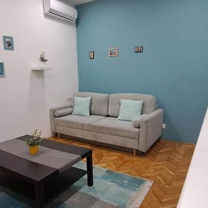 Mojito Apartment In The Party District