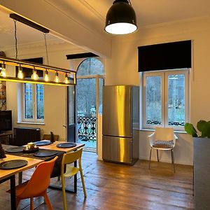 Appartement à 3 Chambres à Coucher