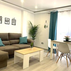 Appartement à 3 Chambres à Coucher