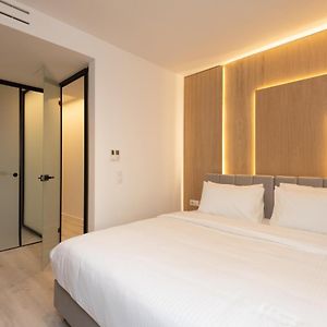 Suite à 2 Chambres à Coucher Lit King-Size