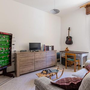 Classic Style Apartment By Wonderful Italy