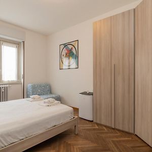 I Host Apartment - Giambellino 40
