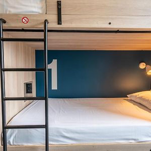 Dormitory Room Mixed