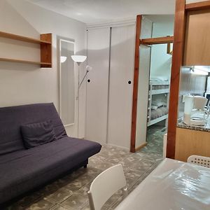 Studio Lit King-Size