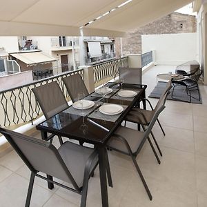 Syntagma Apartments With Acropolis View
