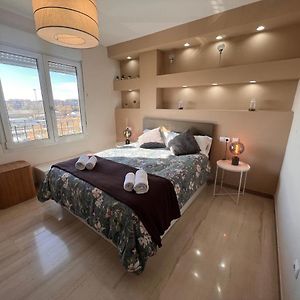 H&H Suite Train Station Apartament