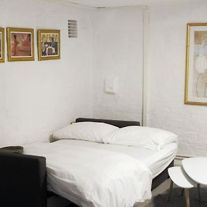 Central, Cozy & Beautiful Designed 2-Rooms Apt. Near River