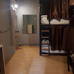 Chambre Juste Pour Femmes Dortoir