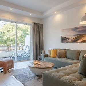 Appartement à 3 Chambres à Coucher
