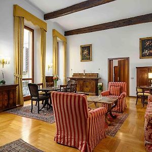 Appartement à 3 Chambres à Coucher
