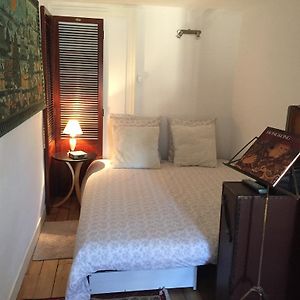 Appartement Suite à 2 Chambres à Coucher