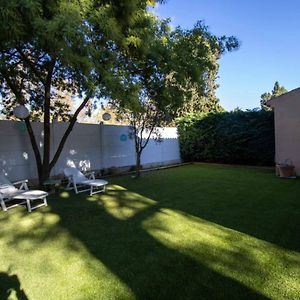 Quiet Villa With Garden And Terrace In Frejus