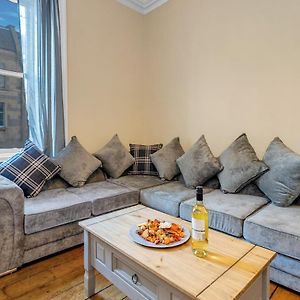 Edinburgh City Centre Jasmine Apartment -Sleeps 7