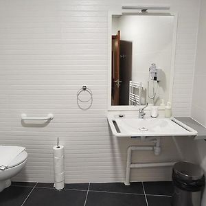 Chambre Quadruple avec Accès aux Personnes Handicapées