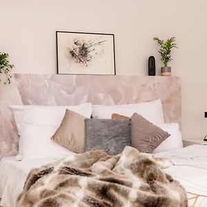 Appartement à 3 Chambres à Coucher
