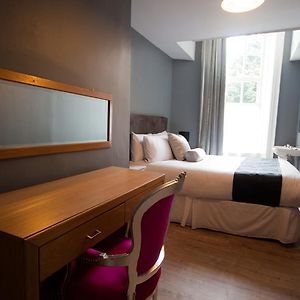 Appartement à 3 Chambres à Coucher